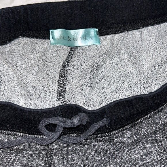 Gray sweatpants - Picture 3 of 3